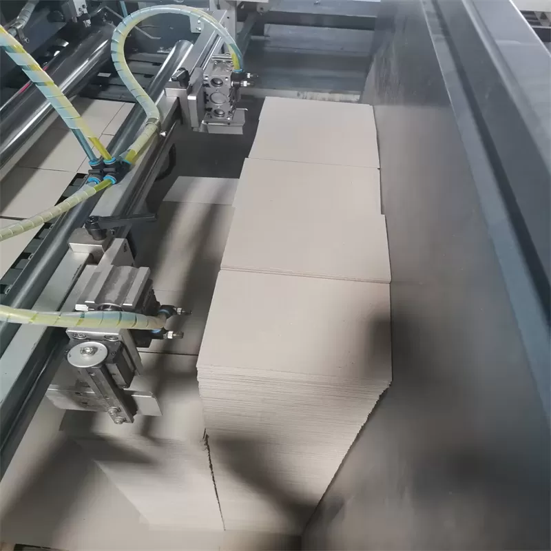 Panneau de particules gris