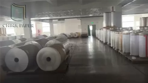 Rouleaux de papier autocollant de haute qualité avec papier de support blanc