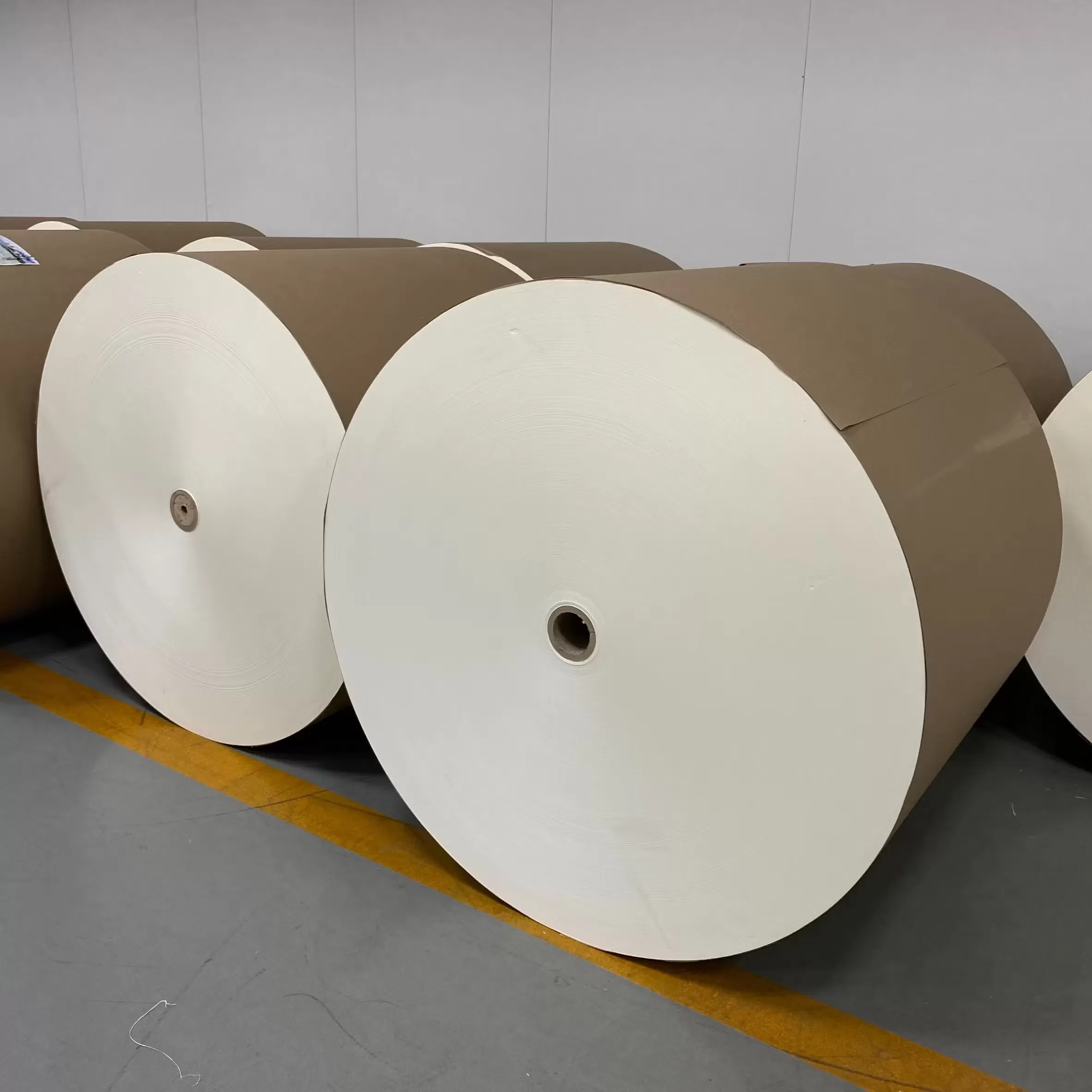 Papier de base pour gobelets non couché